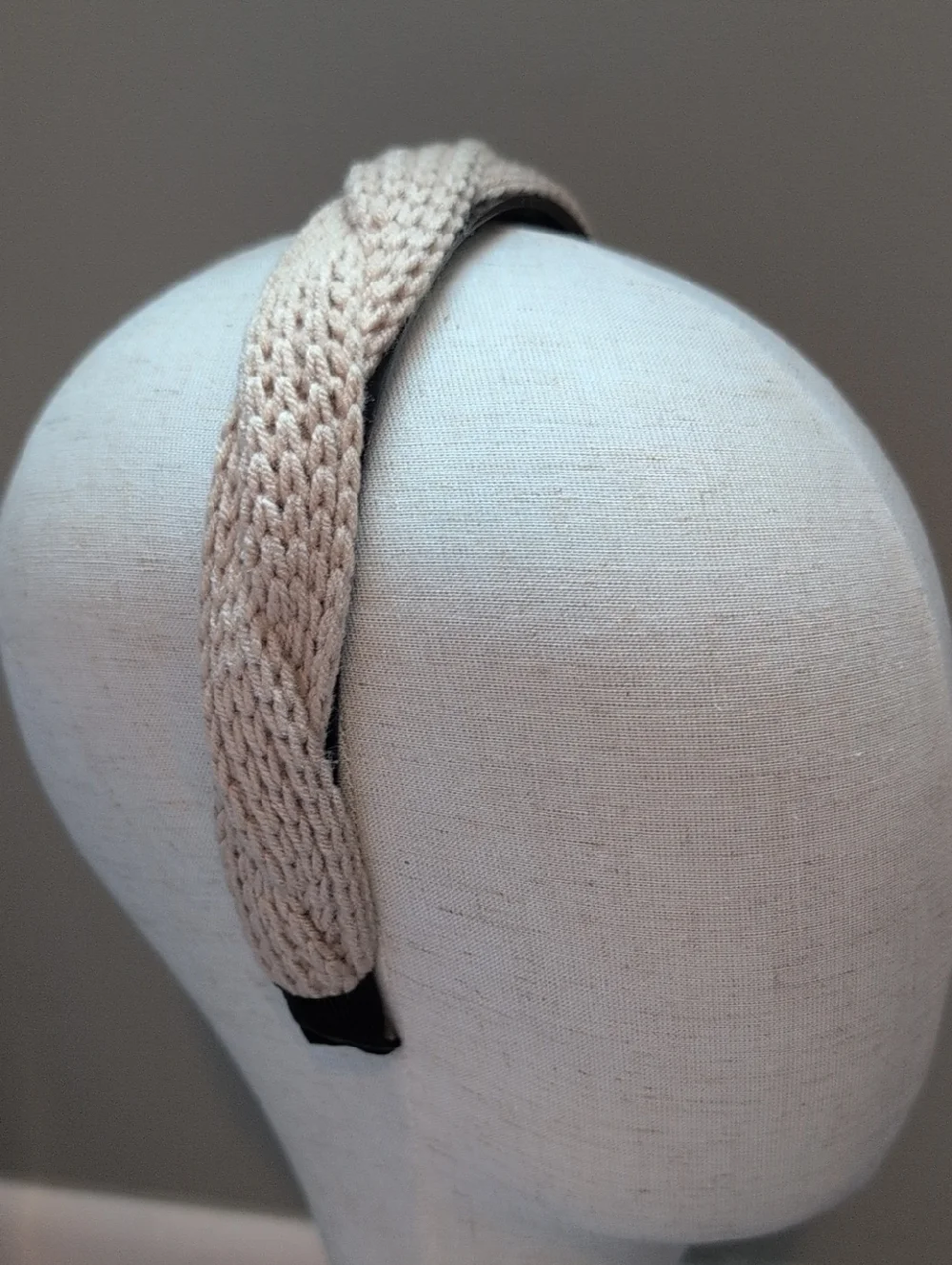 Knitted Twist Tan and Black Headband